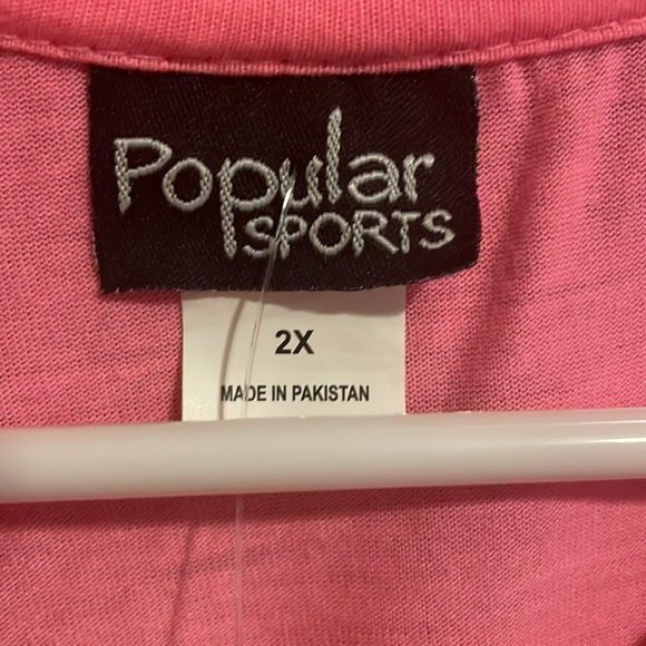 Found in mall! Never worn. Size 2X. Seems like size L. BEAUTIFUL TEE!! - Picture 4 of 6